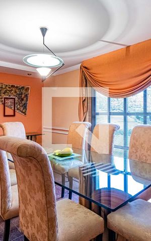 Casa de condomínio à venda com 820m², 4 quartos e 6 vagasSala de jantar 01