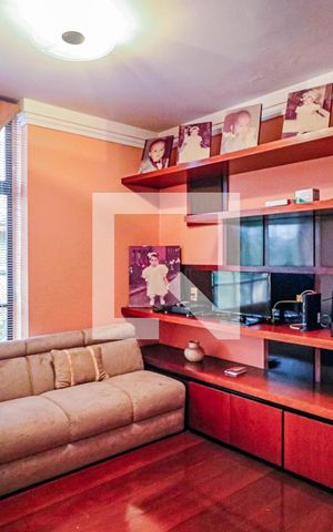 Casa de condomínio à venda com 820m², 4 quartos e 6 vagasSala superior