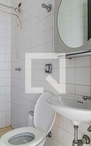 Casa de condomínio à venda com 820m², 4 quartos e 6 vagasLavanderia  - Banheiro