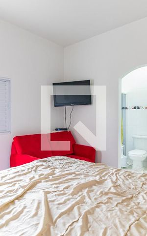 Casa à venda com 320m², 4 quartos e 3 vagas Casa à venda com 320m², 4 quartos e 3 vagasQuarto 4 - Suíte