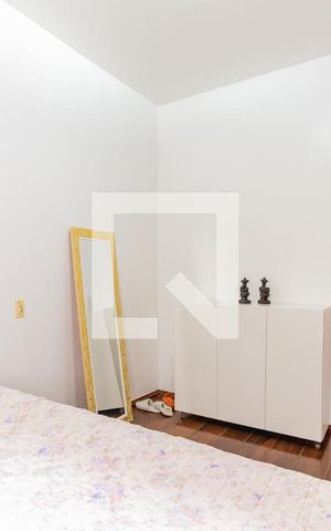 Casa à venda com 320m², 4 quartos e 3 vagas Casa à venda com 320m², 4 quartos e 3 vagasQuarto 3