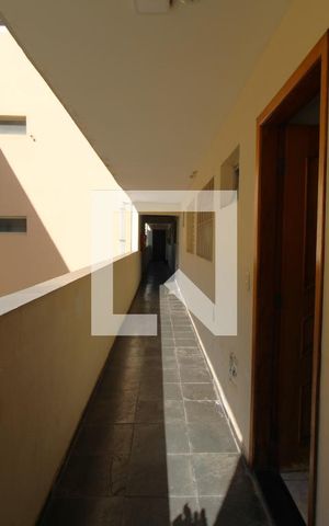 Apartamento para alugar com 43m², 2 quartos e 1 vagaEntrada - corredor