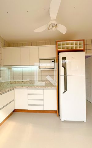 Casa para alugar com 120m², 2 quartos e 1 vagaCozinha - Armários