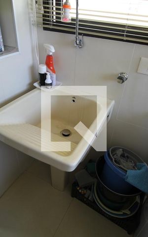 Apartamento à venda com 138m², 3 quartos e 3 vagasLavanderia