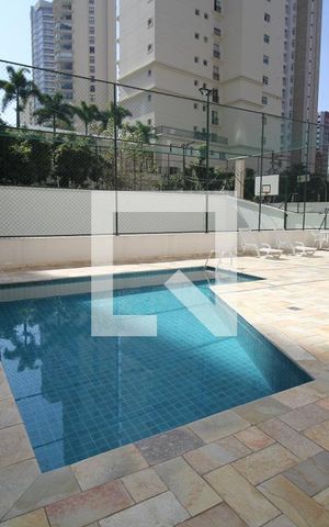 Apartamento à venda com 138m², 3 quartos e 3 vagasÁrea comum - Piscina