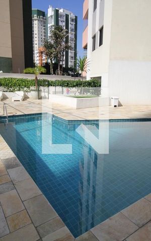 Apartamento à venda com 138m², 3 quartos e 3 vagasÁrea comum - Piscina