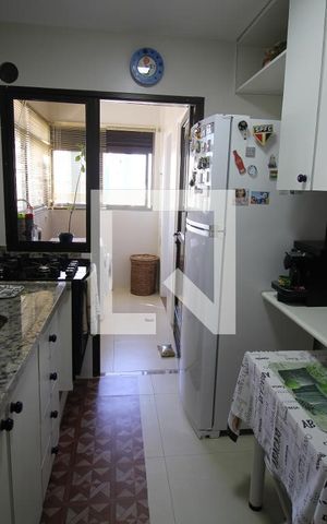 Apartamento à venda com 138m², 3 quartos e 3 vagasCozinha