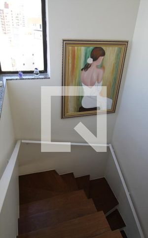 Apartamento à venda com 138m², 3 quartos e 3 vagasEscada
