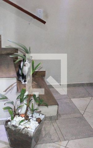 Casa à venda com 110m², 4 quartos e 2 vagasSala