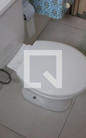 Casa à venda com 110m², 4 quartos e 2 vagasBanheiro 2