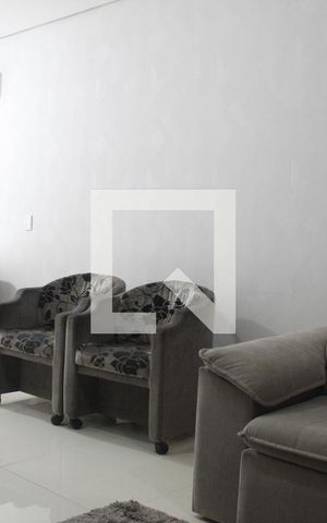 Casa à venda com 140m², 3 quartos e 4 vagasSala