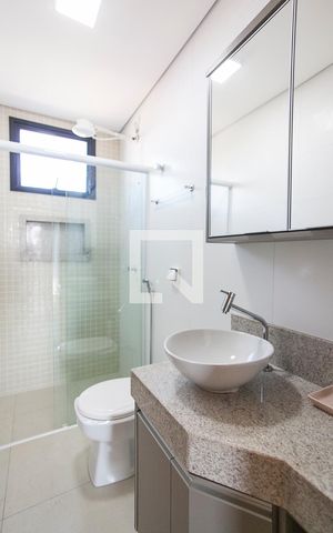 Apartamento para alugar com 65m², 2 quartos e 1 vaga Apartamento para alugar com 65m², 2 quartos e 1 vagaBanheiro Social