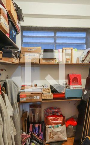 Apartamento à venda com 110m², 2 quartos e sem vagaQuarto serviço