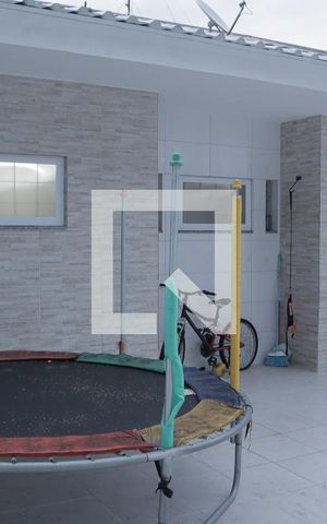 Casa para alugar com 35m², 6 quartos e sem vagaGaragem
