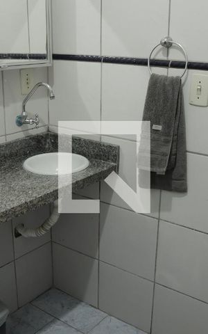 Casa para alugar com 35m², 6 quartos e sem vagaBanheiro 1 (casa 02)
