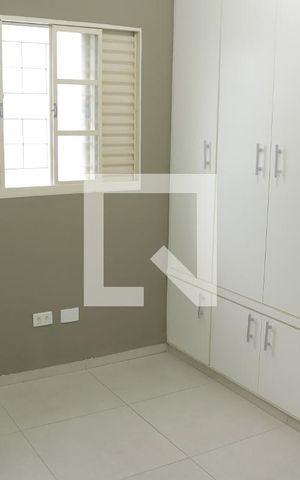 Casa para alugar com 35m², 6 quartos e sem vagaQuarto 1 (casa 01)