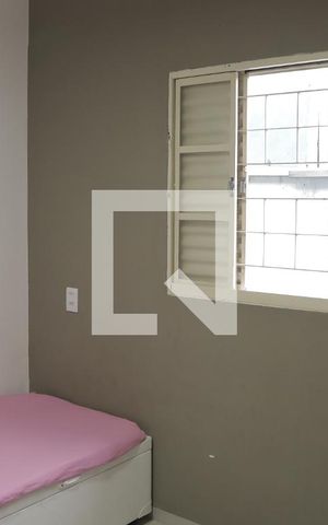 Casa para alugar com 35m², 6 quartos e sem vagaSuíte 2 (casa 01)
