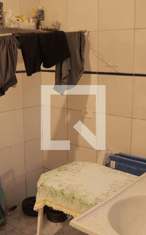 Casa para alugar com 35m², 6 quartos e sem vagaÁrea de Serviço (casa 02)