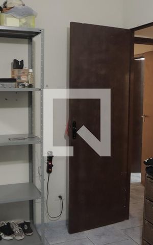 Casa para alugar com 35m², 6 quartos e sem vagaQuarto 1 (casa 02)