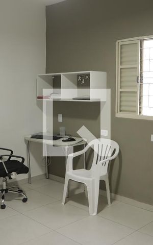 Casa para alugar com 35m², 6 quartos e sem vagaSuíte 1 (casa 01)