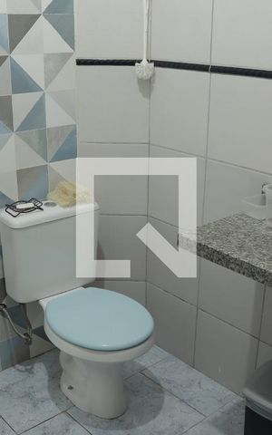 Casa para alugar com 35m², 6 quartos e sem vagaBanheiro 1 (casa 02)