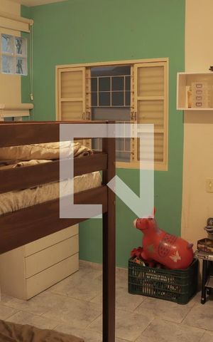 Casa para alugar com 35m², 6 quartos e sem vagaQuarto 2 (casa 02)