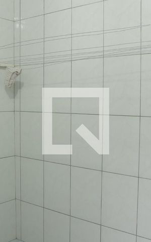 Casa para alugar com 35m², 6 quartos e sem vagaÁrea de serviço (casa 01)