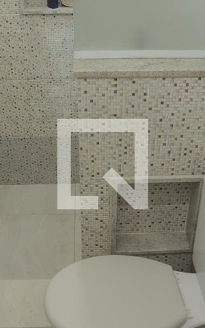 Casa para alugar com 35m², 6 quartos e sem vagaBanheiro Quarto 3 (casa 02)