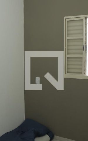 Casa para alugar com 35m², 6 quartos e sem vagaQuarto 1 (casa 01)