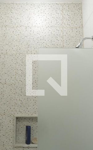 Casa para alugar com 35m², 6 quartos e sem vagaBanheiro Quarto 3 (casa 02)