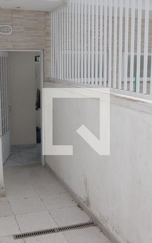Casa para alugar com 35m², 6 quartos e sem vagaÁrea Externa