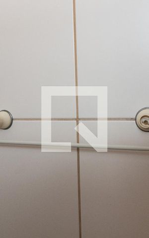 Casa para alugar com 120m², 3 quartos e 1 vagaDetalhe do banheiro