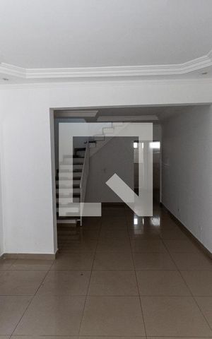 Casa para alugar com 120m², 3 quartos e 1 vagaSala