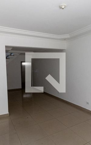 Casa para alugar com 120m², 3 quartos e 1 vagaSala