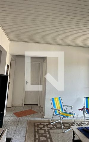 Casa à venda com 65m², 3 quartos e 2 vagasSala