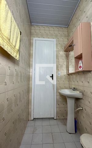 Casa à venda com 65m², 3 quartos e 2 vagasBanheiro