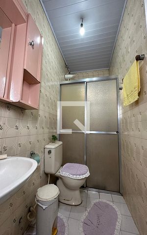 Casa à venda com 65m², 3 quartos e 2 vagasBanheiro
