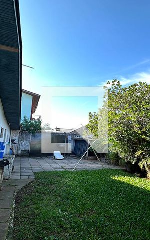 Casa à venda com 65m², 3 quartos e 2 vagasQuintal