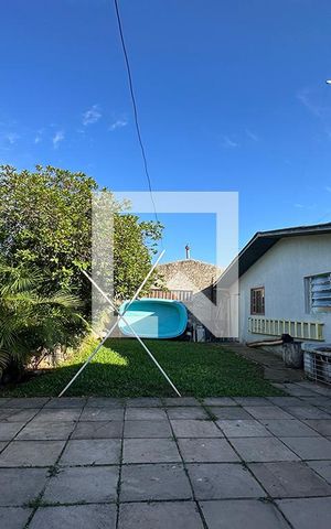 Casa à venda com 65m², 3 quartos e 2 vagasQuintal