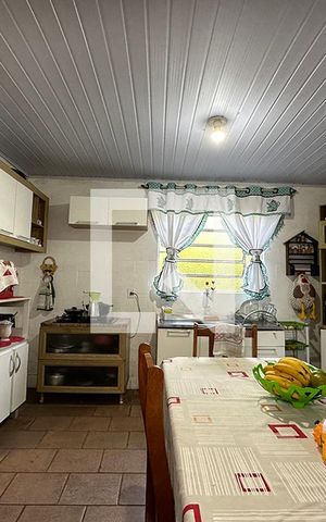 Casa à venda com 65m², 3 quartos e 2 vagasCozinha