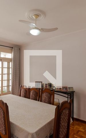 Apartamento para alugar com 145m², 3 quartos e sem vaga Apartamento para alugar com 145m², 3 quartos e sem vagaSalas
