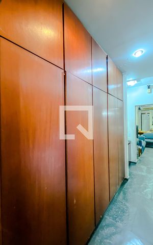 Casa para alugar com 149m², 3 quartos e 1 vagaCorredor - Armários