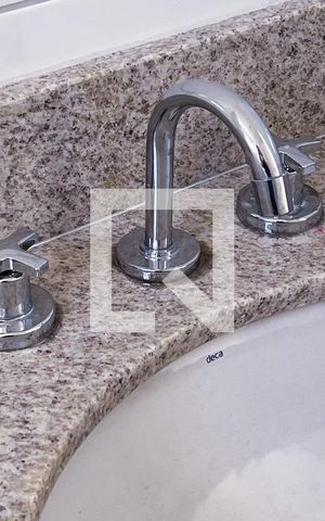 Apartamento à venda com 36m², 1 quarto e sem vagaBanheiro