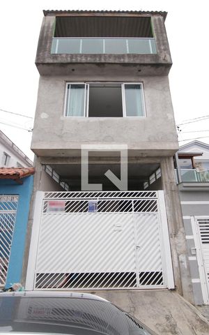 Casa à venda com 375m², 5 quartos e 2 vagasFachada