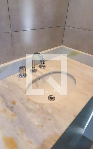 Apartamento para alugar com 83m², 3 quartos e 2 vagas Apartamento para alugar com 83m², 3 quartos e 2 vagasBanheiro da Suíte