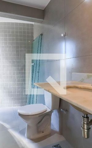 Apartamento para alugar com 83m², 3 quartos e 2 vagas Apartamento para alugar com 83m², 3 quartos e 2 vagasBanheiro da Suíte