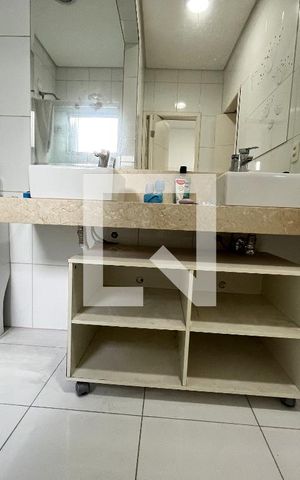 Casa à venda com 380m², 5 quartos e 3 vagas Casa à venda com 380m², 5 quartos e 3 vagasBanheiro suite 3