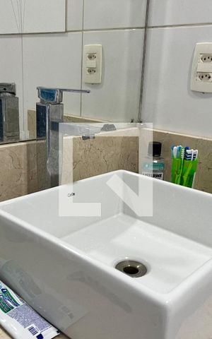 Casa à venda com 380m², 5 quartos e 3 vagas Casa à venda com 380m², 5 quartos e 3 vagasBanheiro suite 3