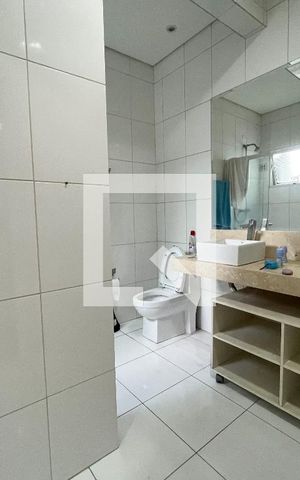 Casa à venda com 380m², 5 quartos e 3 vagas Casa à venda com 380m², 5 quartos e 3 vagasBanheiro suite 3