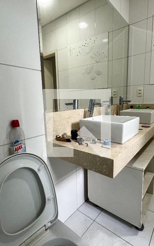 Casa à venda com 380m², 5 quartos e 3 vagas Casa à venda com 380m², 5 quartos e 3 vagasBanheiro suite 3